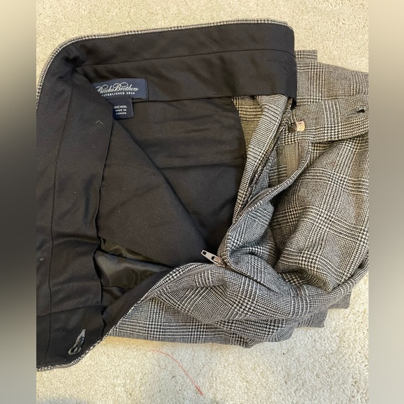 Brooks Brothers Dress Pants. Excellent Condition. 36 Waist. Marble. - Picture 2 of 3